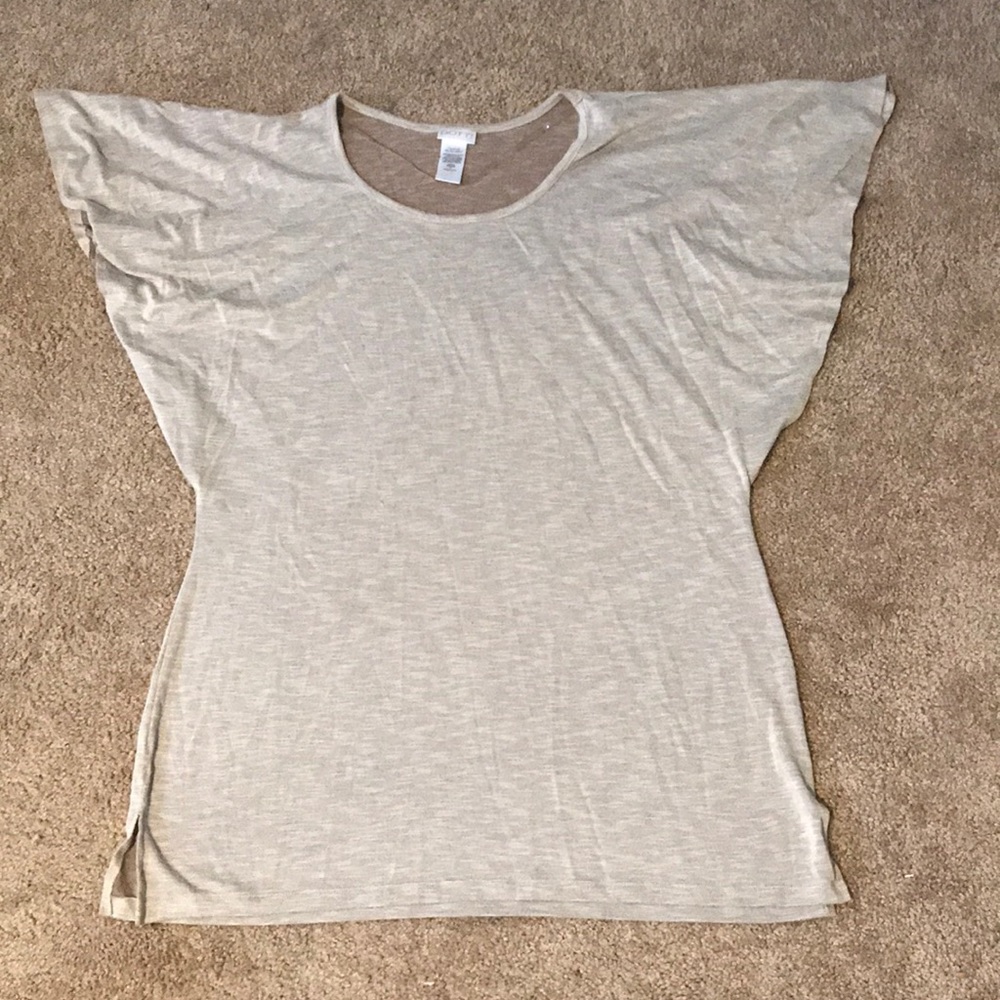 Boutique stretchy and flowing top